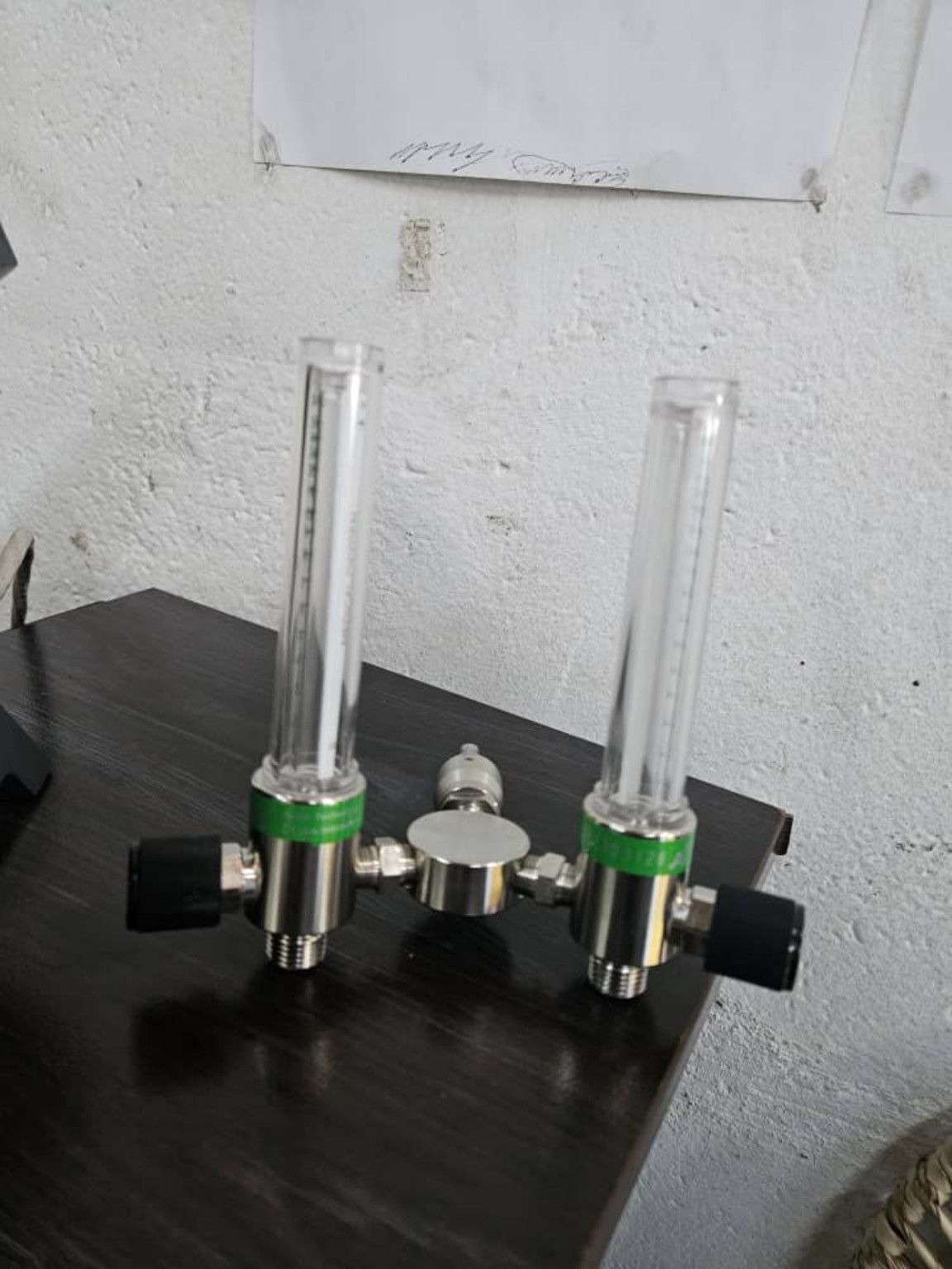 Original Kinmel oxygen flowmeters reference photograph